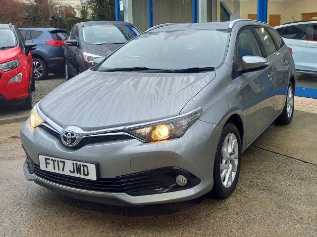 2017 Toyota Auris 1.2T Business Edition TSS 5dr